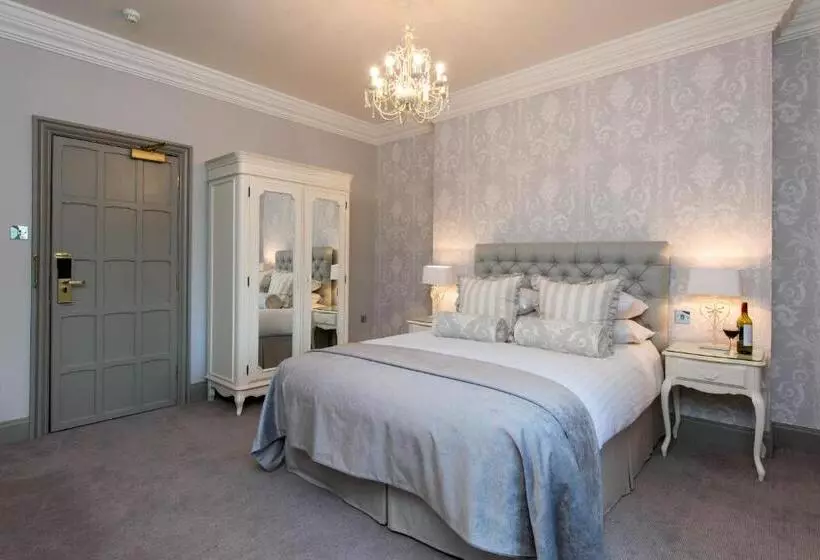 デラックスルーム, The Manor Elstree