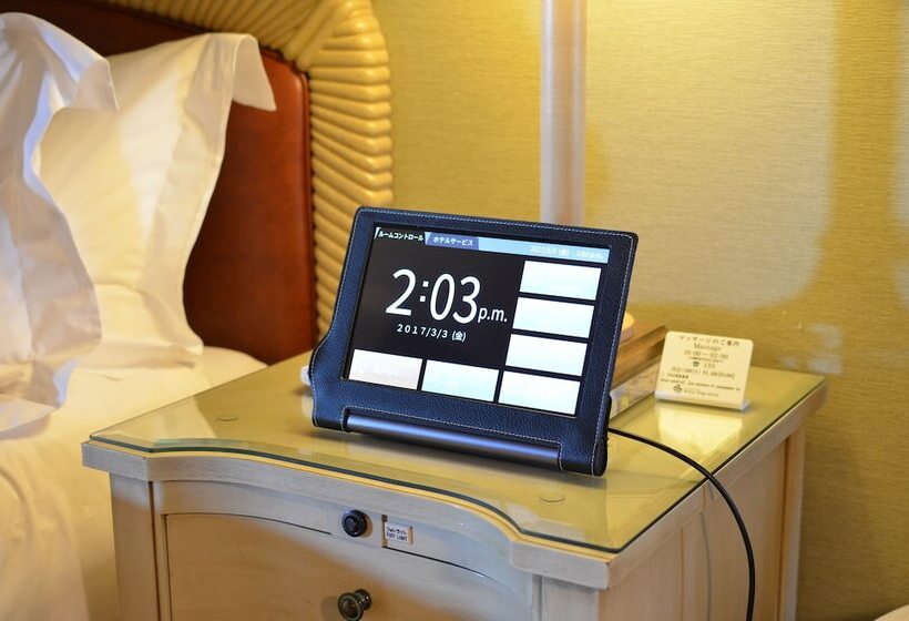 豪华三人间, Yokohama Royal Park