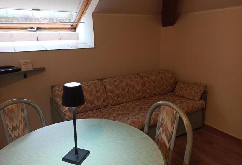 高级大房间, Miramare