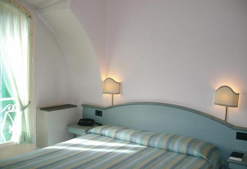 带1个卧室的带海景的公寓, Miramare