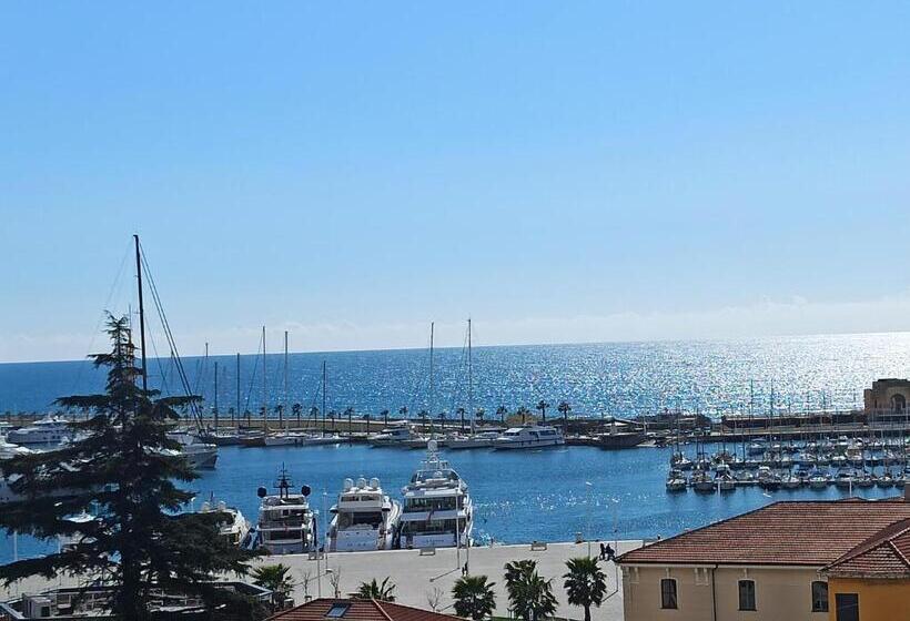 Triple Room Sea View, Miramare