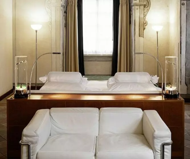 اتاق لوکس, Widder Hotel   Zurichs Luxury Hideaway