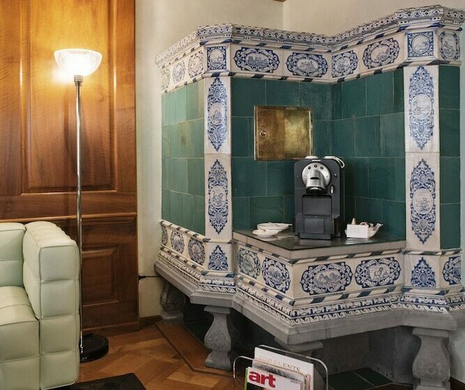 سوییت جونیور, Widder Hotel   Zurichs Luxury Hideaway