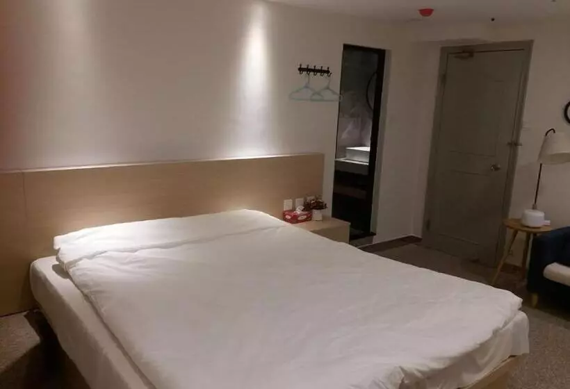 スタンダードルーム, China Hk Motel
