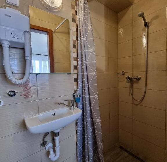 스탠다드 트리플 룸, Heléna Hotel & Spa