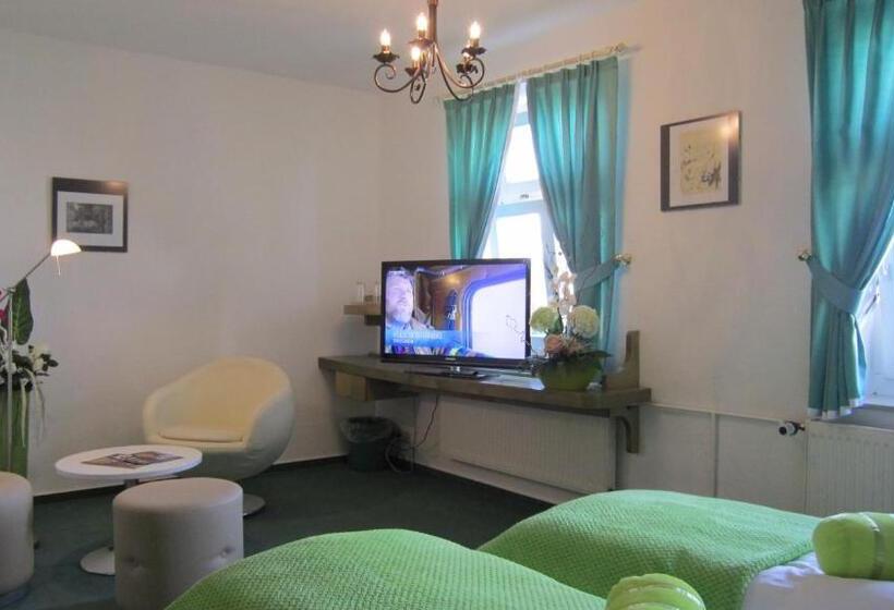 Номер Стандарт Трехместный, Ahorn