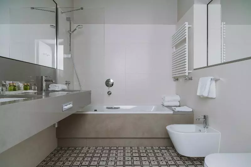 سوییت جونیور, Art Hotel Wrocław