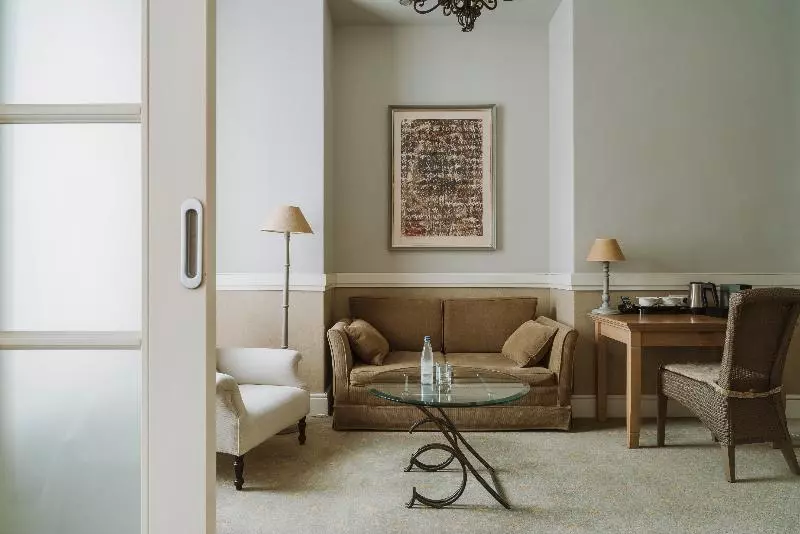 سوییت جونیور, Art Hotel Wrocław