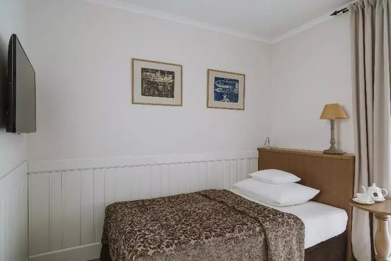 اتاق استاندارد یک نفره, Art Hotel Wrocław