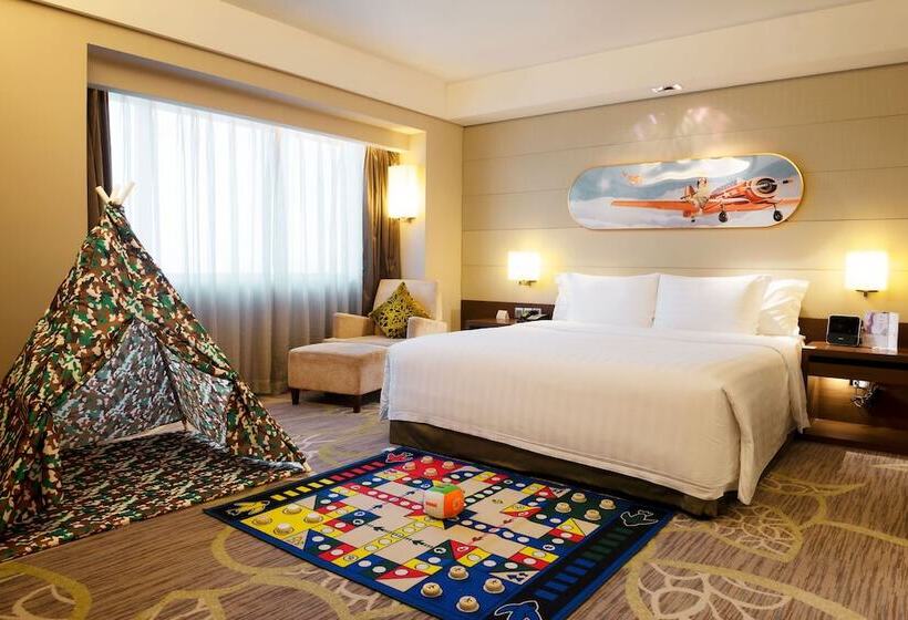 سوییت جونیور با چشمانداز شهر, Crowne Plaza Guangzhou City Centre, An Ihg Hotel   Free Shuttle Between Hotel And Exhibition Center