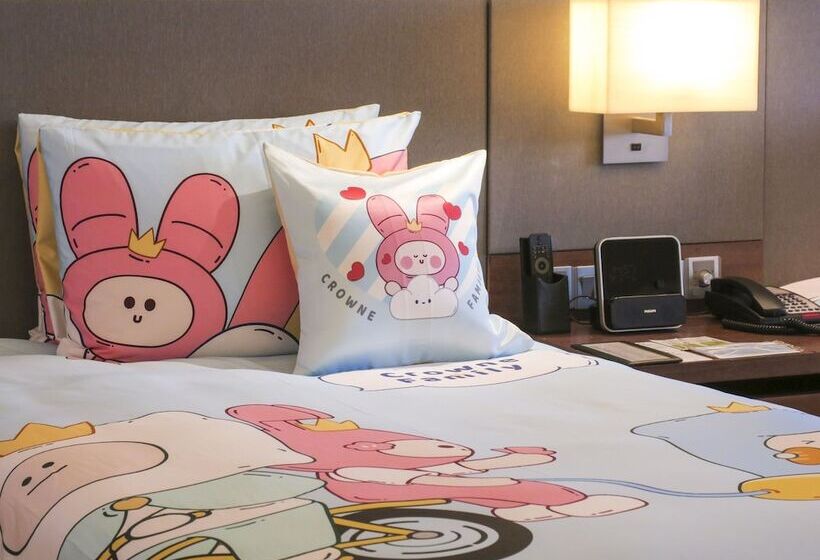 Полулюкс Вид на Город, Crowne Plaza Guangzhou City Centre, An Ihg Hotel   Free Shuttle Between Hotel And Exhibition Center