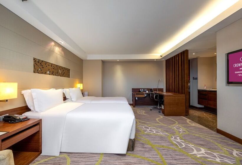 Номер Премиум Вид на Город, Crowne Plaza Guangzhou City Centre, An Ihg Hotel   Free Shuttle Between Hotel And Exhibition Center