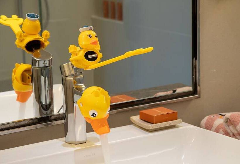 سوییت جونیور با چشمانداز شهر, Crowne Plaza Guangzhou City Centre, An Ihg Hotel   Free Shuttle Between Hotel And Exhibition Center