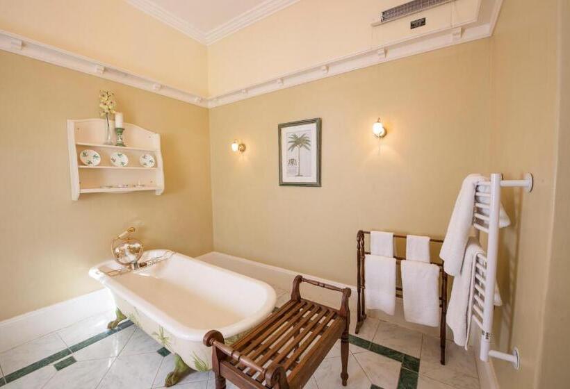 디럭스 룸, Hacklewood Hill Country House