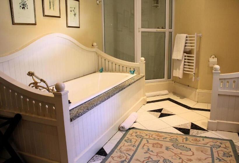 디럭스 룸, Hacklewood Hill Country House