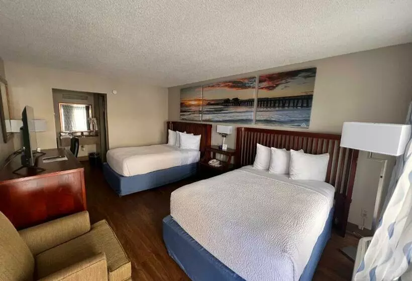 ２ダブルベッドのスタンダードルーム, Days Inn By Wyndham Daytona Beach Speedway