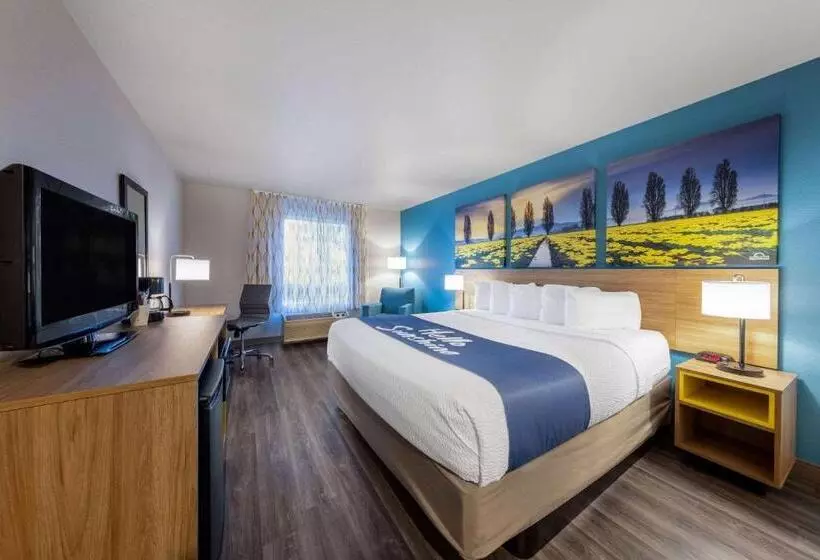 اتاق استاندارد با تخت بزرگ, Days Inn By Wyndham Lathrop