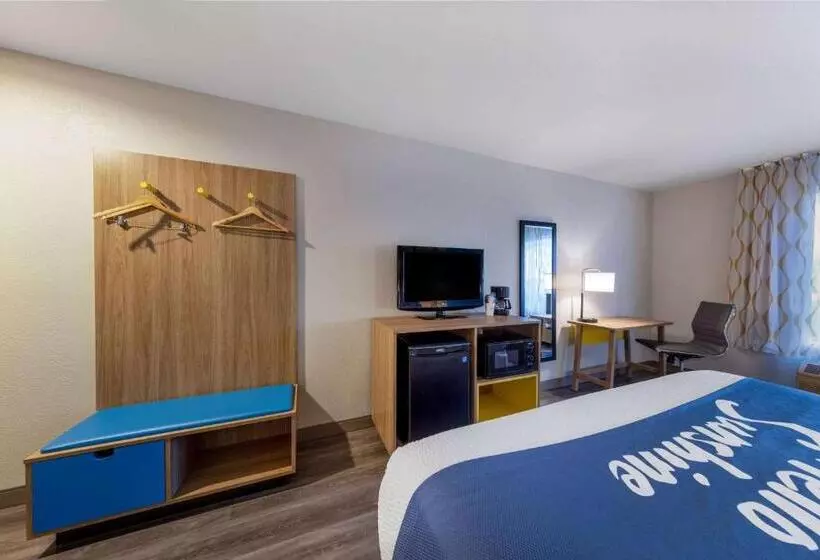 اتاق استاندارد با تخت بزرگ برای معلولان, Days Inn By Wyndham Lathrop