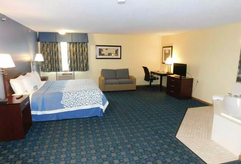 キングサイズベッドのデラックススイート, Days Inn By Wyndham Sioux City