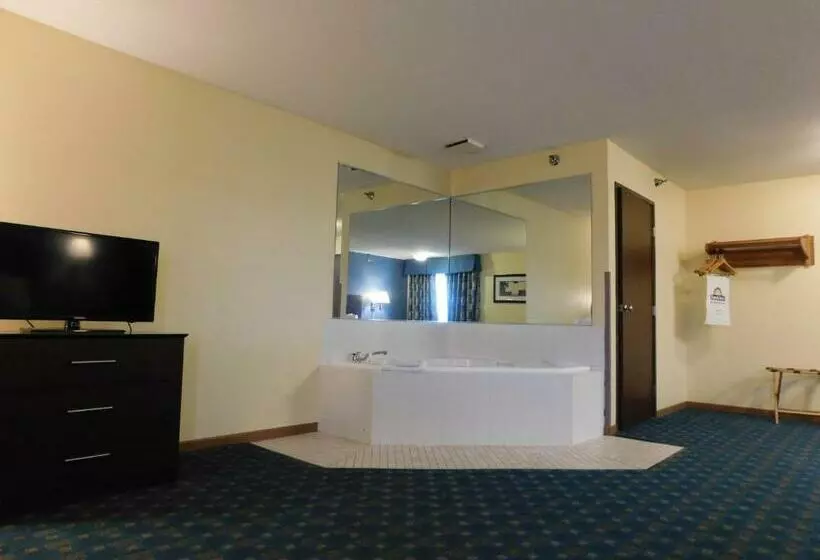 キングサイズベッドのデラックススイート, Days Inn By Wyndham Sioux City