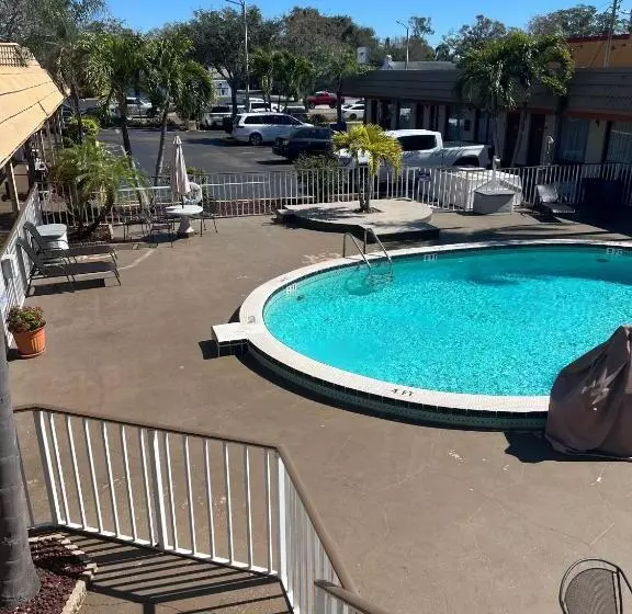 身障者適用スタンダードルーム, Days Inn By Wyndham St. Petersburg Central