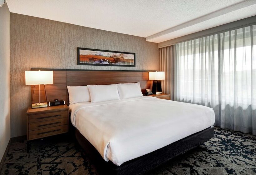 סוויטת פרמיום, Embassy Suites By Hilton Omaha Downtown Old Market