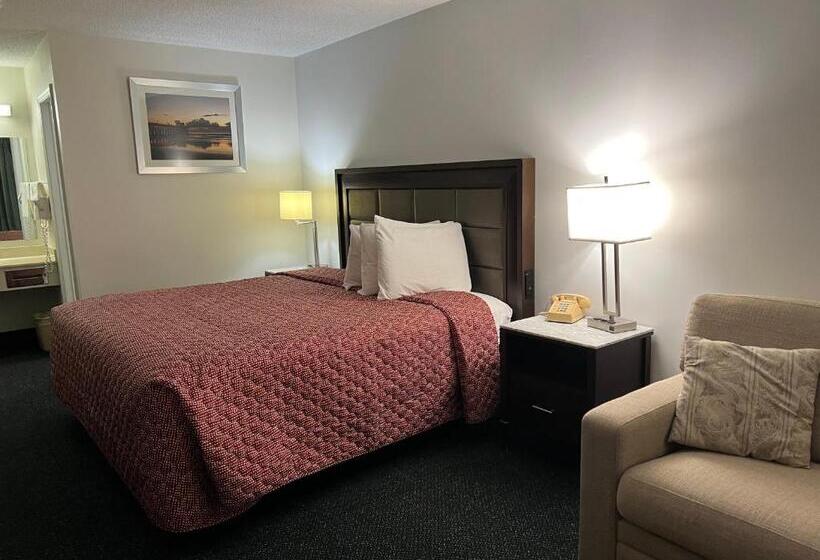 غرفة قياسية لذوى الاحتياجات الخاصة, Garden Inn & Suites