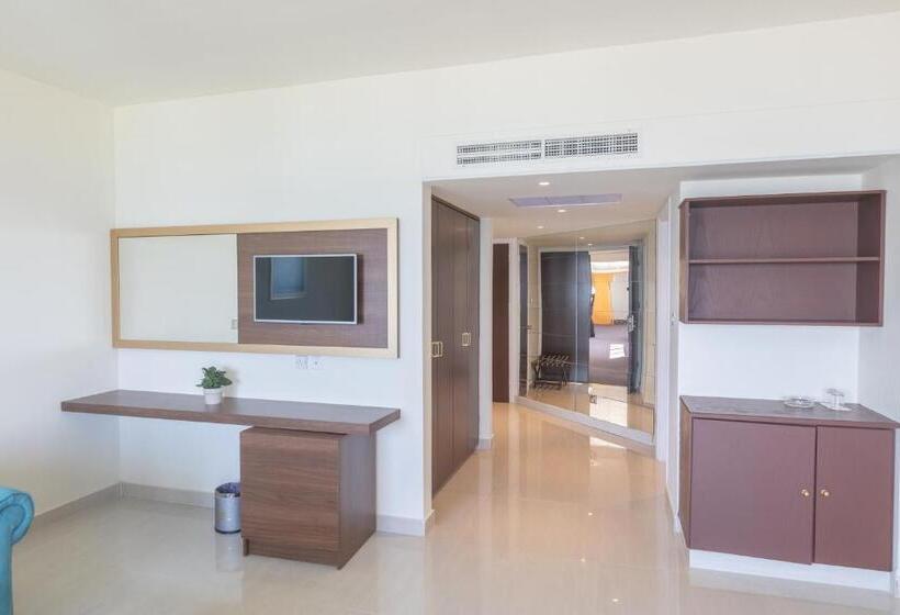 패밀리 룸, Iliada Beach