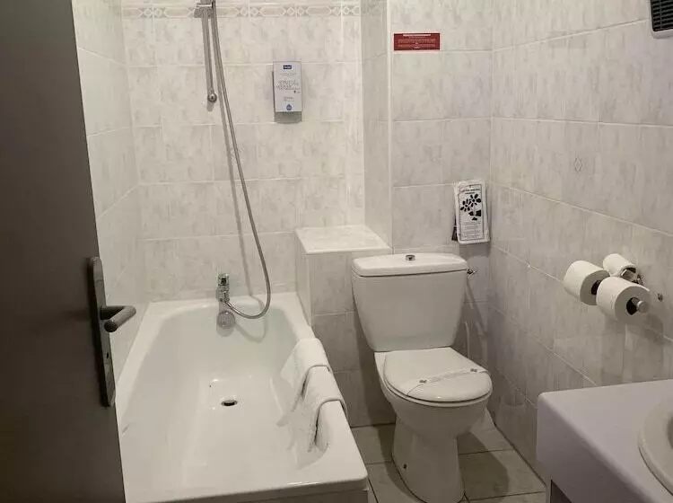 Standard Værelse, Kyriad Rodez