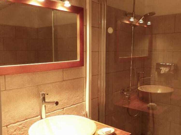 泳池景典雅间, Logis Hôtel La Sommellerie