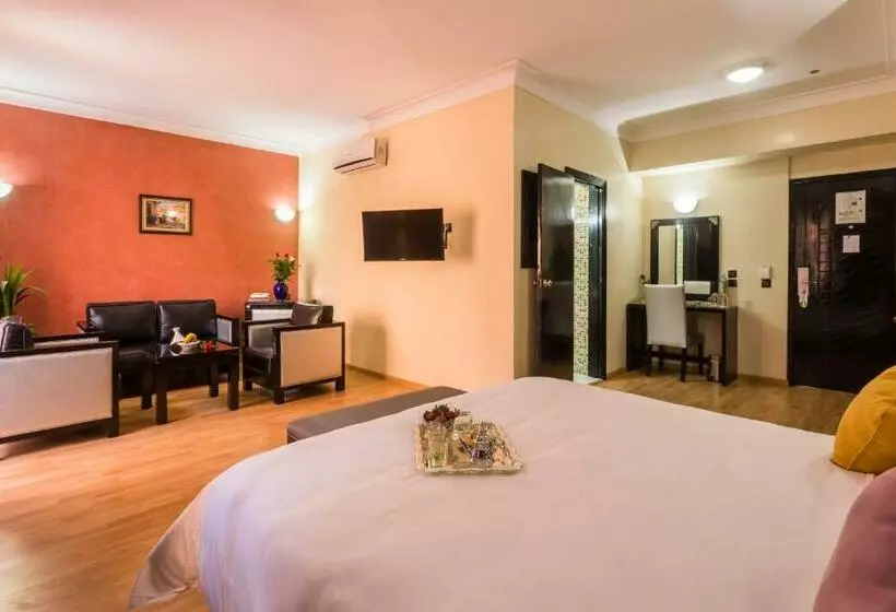 اتاق سوپریور با چشمانداز استخر, Meriem Marrakech