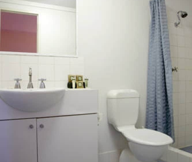 اتاق استاندارد, The Lodge Motel, Newman