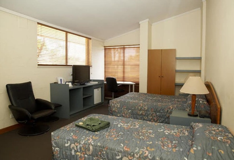 اتاق استاندارد, The Lodge Motel, Newman