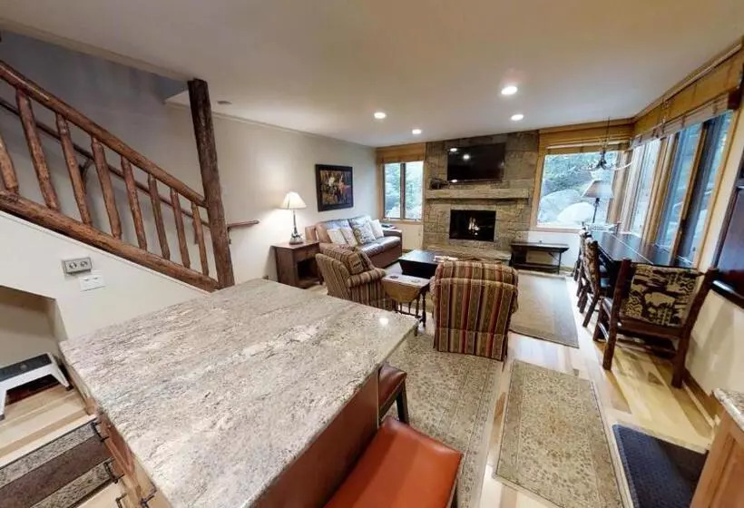 ２ベッドルームアパートメント, Tamarack Townhomes   Coraltree Residence Collection