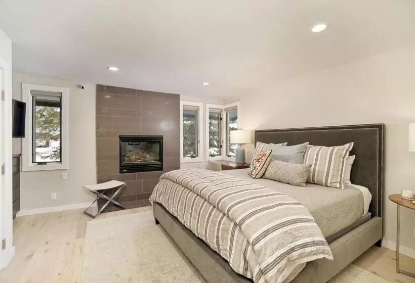 プレミアム２ベッドルームアパート, Tamarack Townhomes   Coraltree Residence Collection
