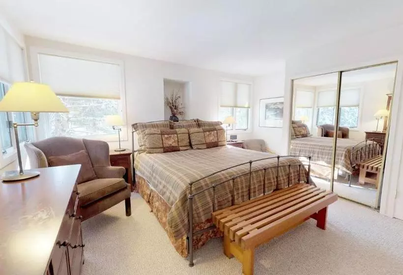 ４ベッドルームアパートメント, Tamarack Townhomes   Coraltree Residence Collection