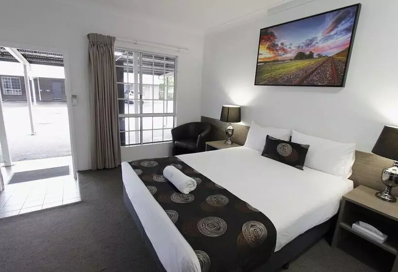 Executive-huone, Takalvan Motel