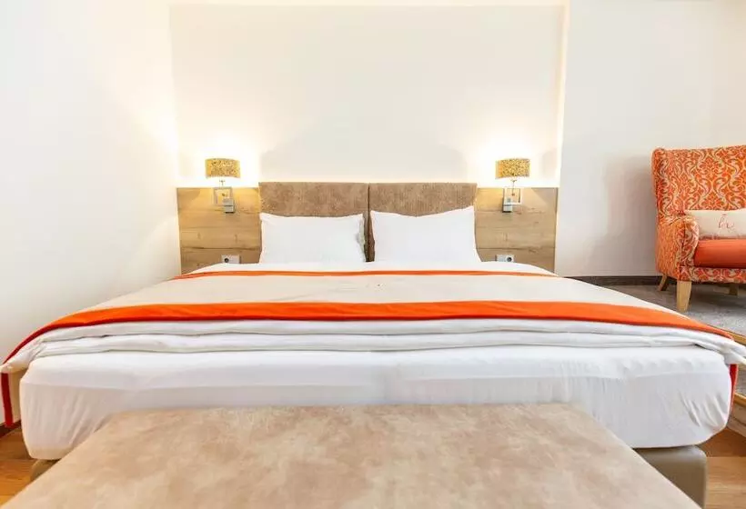 Superior-huone, Familie Hopfeld   Hotel Dreikönigshof