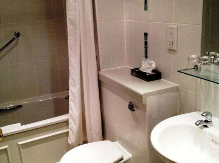 スタンダードシングルルーム, Aston Court Derby City Centre By Belvilla