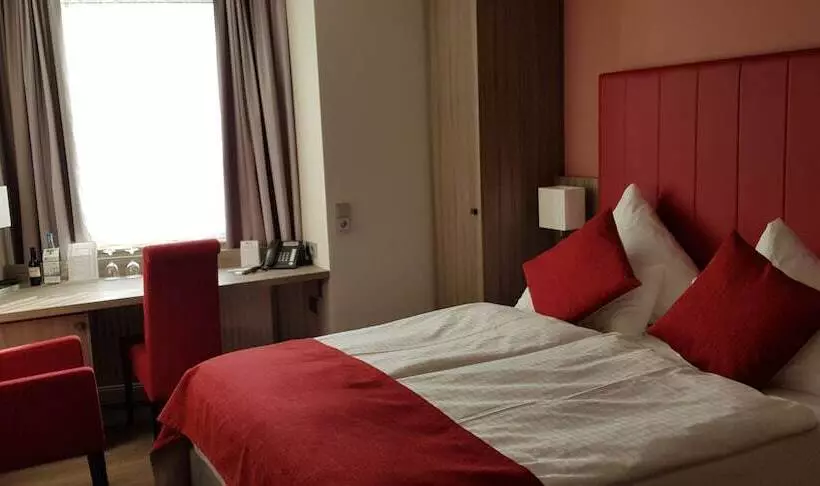 コンフォートルーム, Best Western Plus Hotel Regence