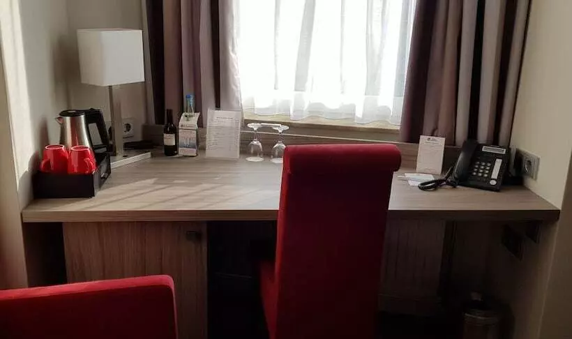 コンフォートルーム, Best Western Plus Hotel Regence