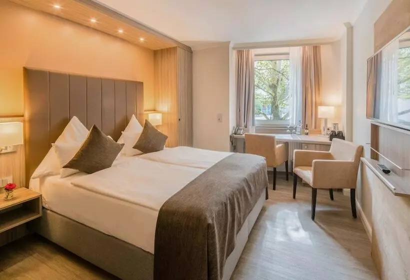 コンフォートルーム, Best Western Plus Hotel Regence