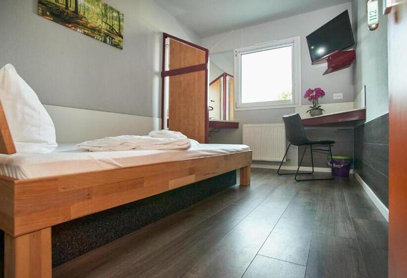 Номер Стандарт Совместная Ванная, City Inn