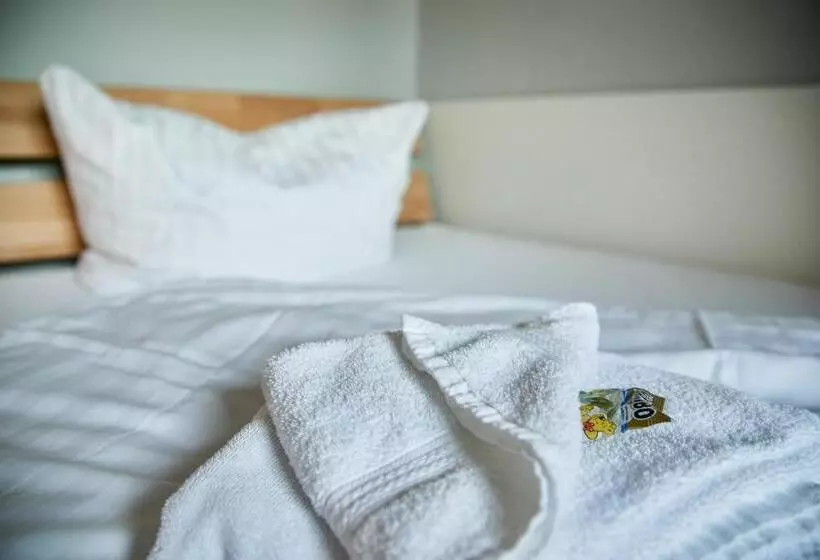 バス共有のスタンダードルーム, City Inn