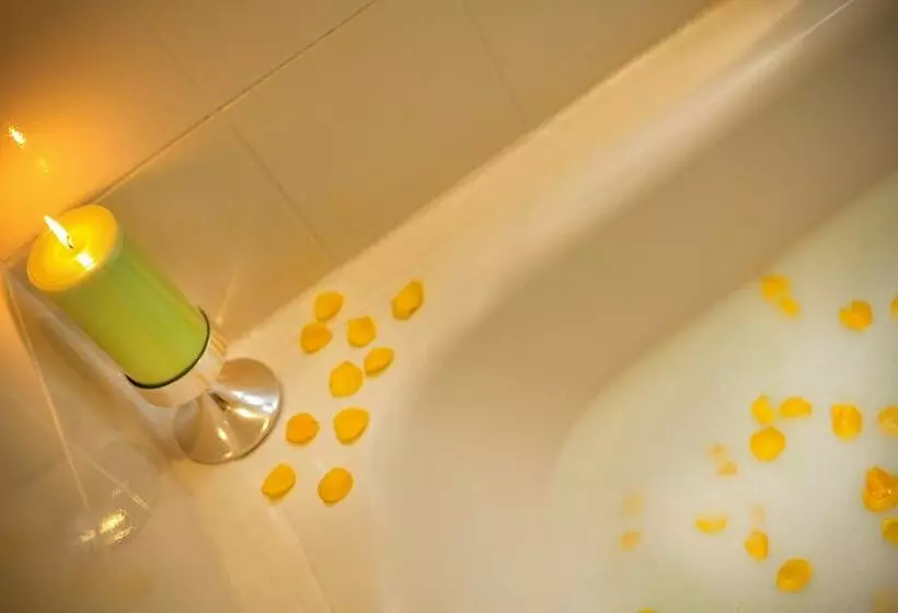 آپارتمان 1 خوابه, Diamond Westlake Suites