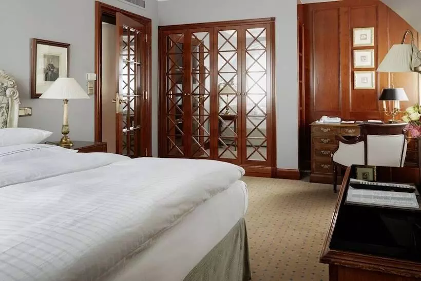 Deluxe Zimmer, Schlosshotel Berlin