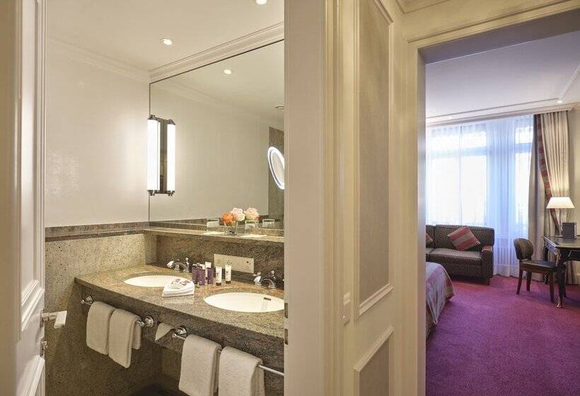 Номер Superior, Schweizerhof Zurich