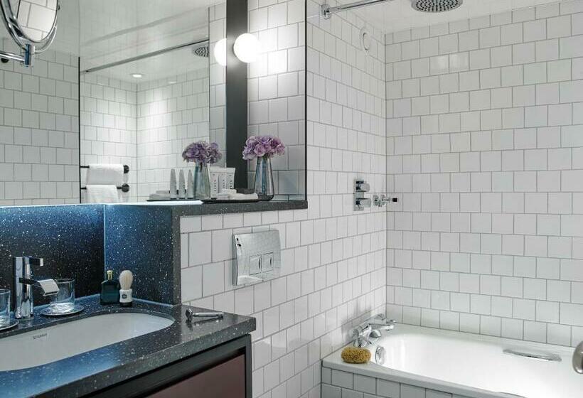 스탠다드 룸, The Mont