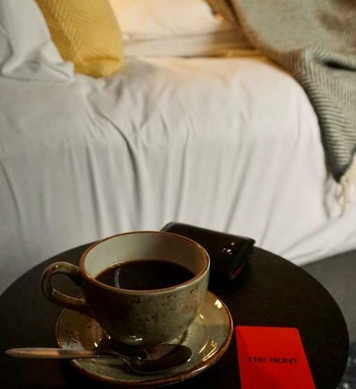 스탠다드 룸 킹사이즈 침대, The Mont