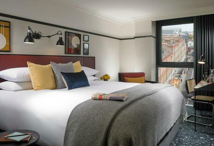 스탠다드 룸 킹사이즈 침대, The Mont